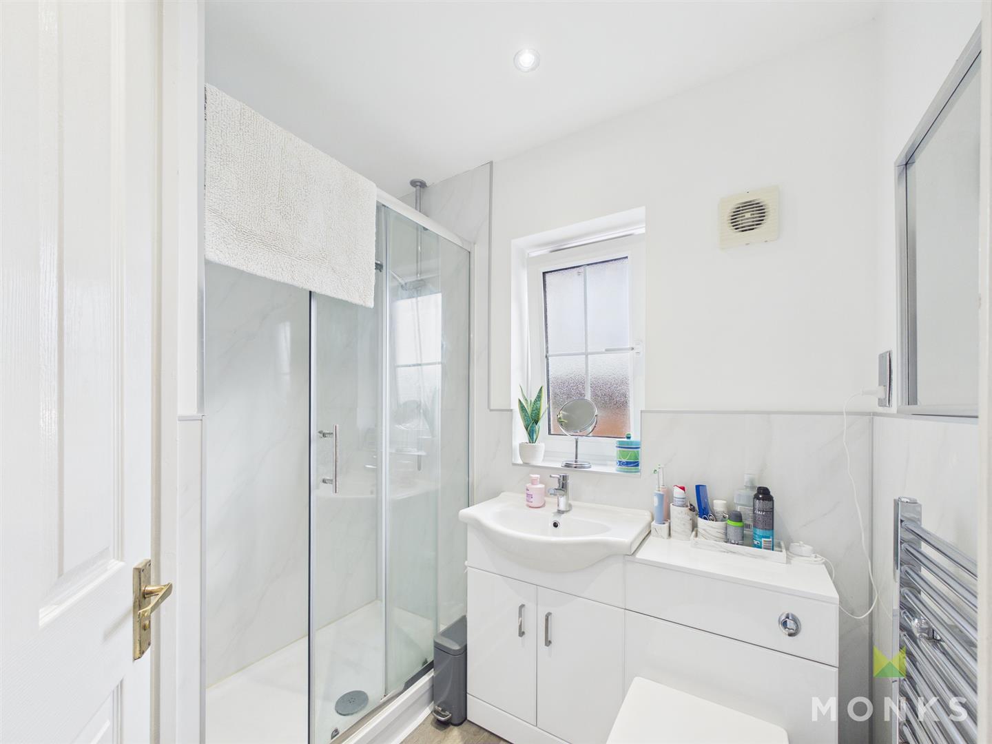 26 Kings Drive, Shrewsbury, SY4 2DG For Sale